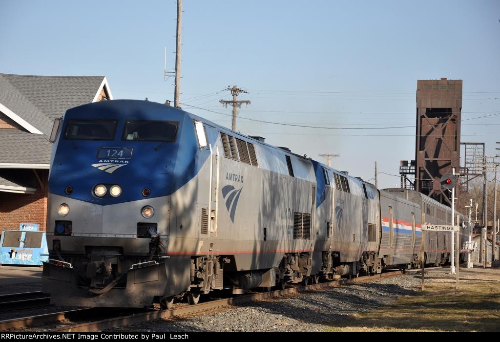 "Empire Builder" rolls east off the bridge